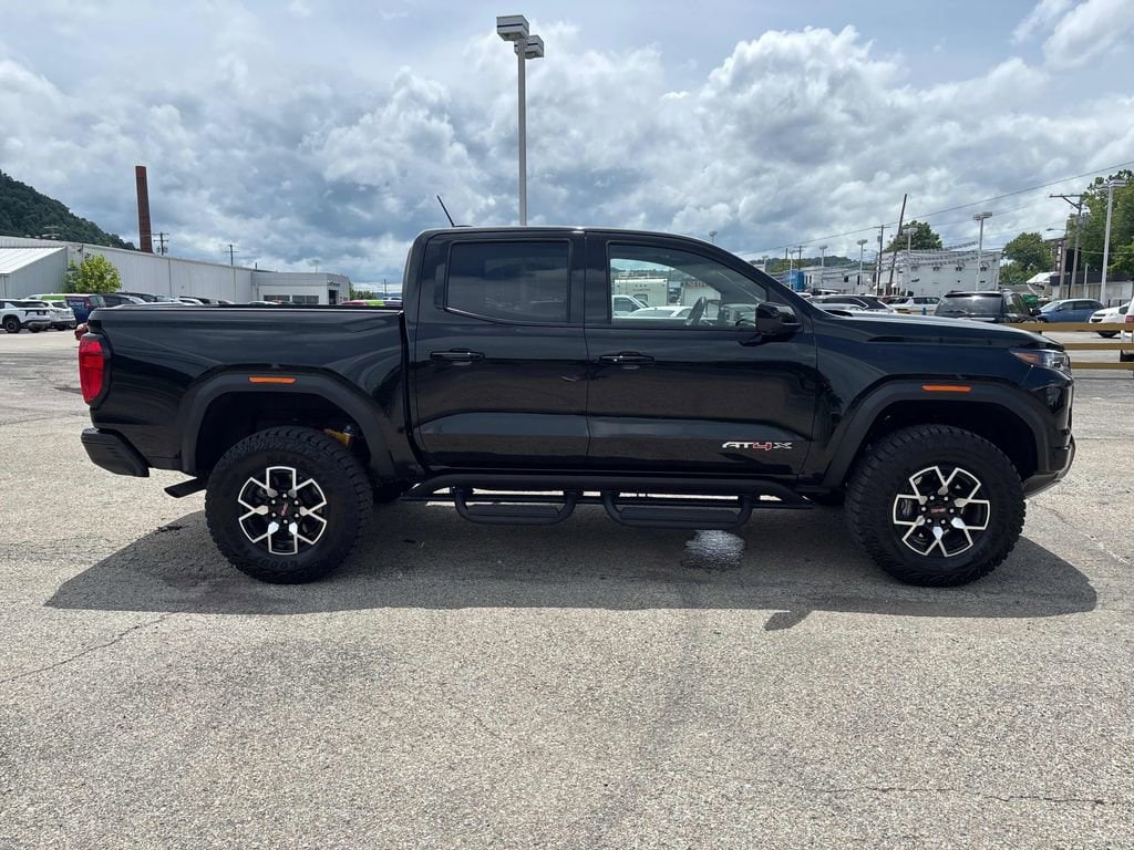 2026 GMC Canyon AT4X - Photo 6