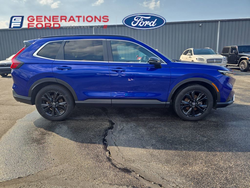 2023 Honda CR-V Hybrid Sport Touring photo 4