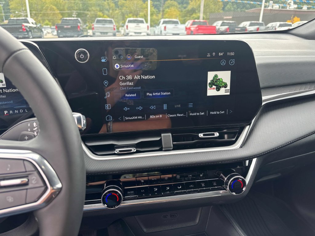 2027 Chevrolet Equinox LT - Photo 14