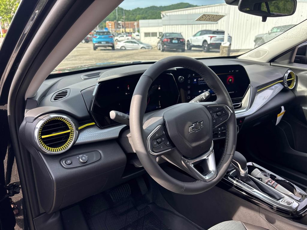 2026 Chevrolet Trax LT - Photo 11