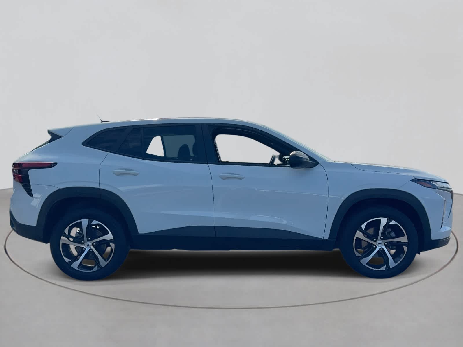 2024 Chevrolet Trax photo 3