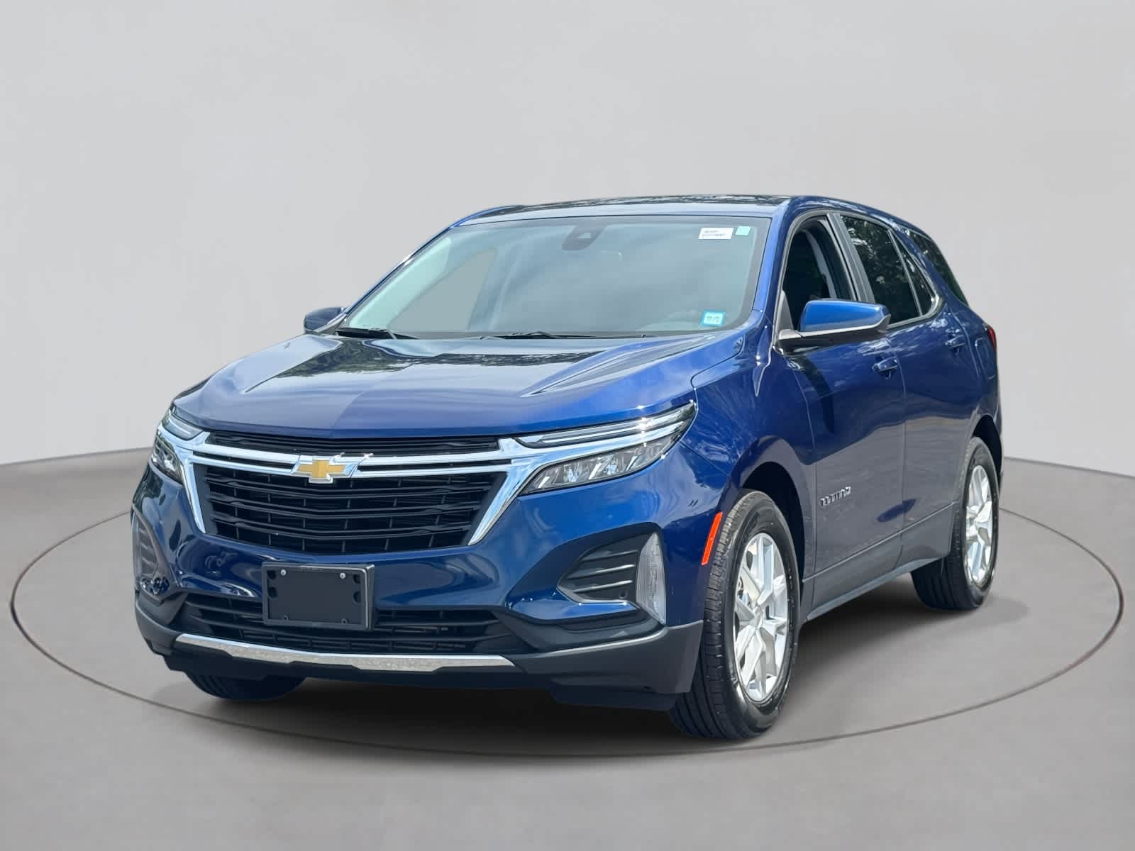 Used 2022 Chevrolet Equinox LT with VIN 3GNAXKEV1NL268489 for sale in Riverhead, NY
