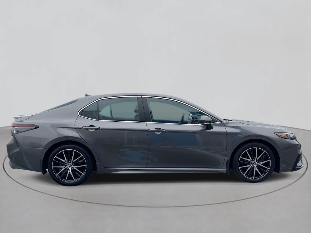 Used 2023 Toyota Camry SE