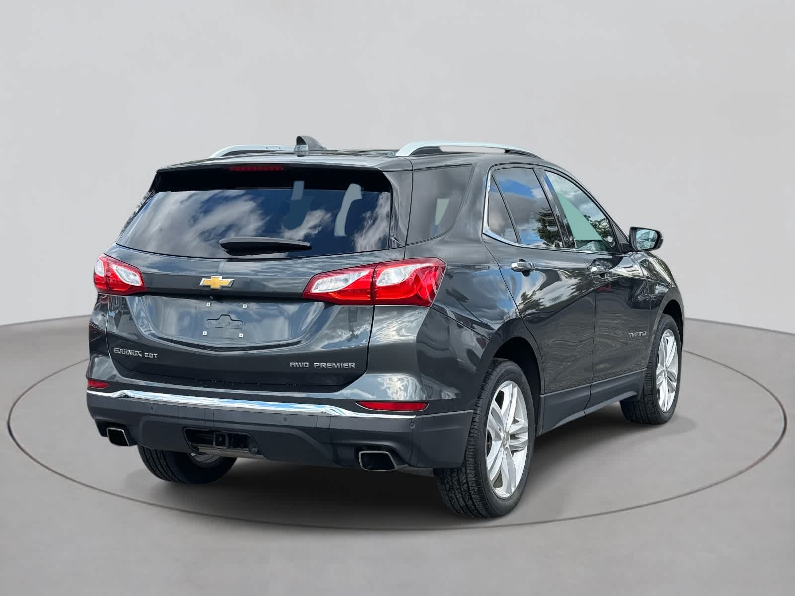 2020 Chevrolet Equinox Premier photo 3