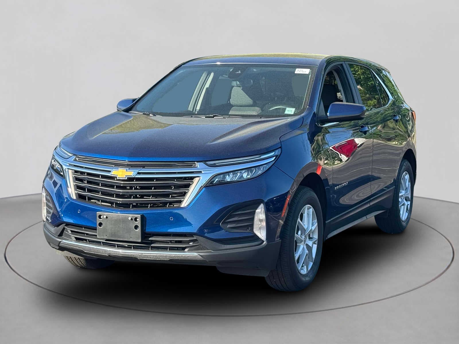 Used 2022 Chevrolet Equinox LT with VIN 3GNAXUEV6NL280536 for sale in Riverhead, NY