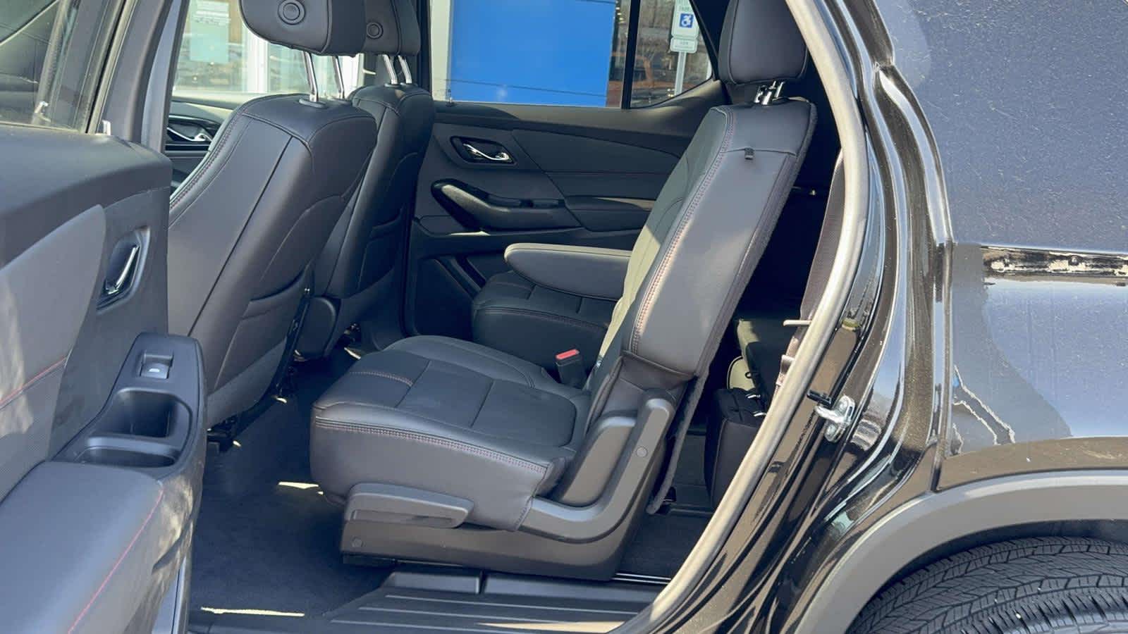 2023 Chevrolet Traverse RS - Photo 14