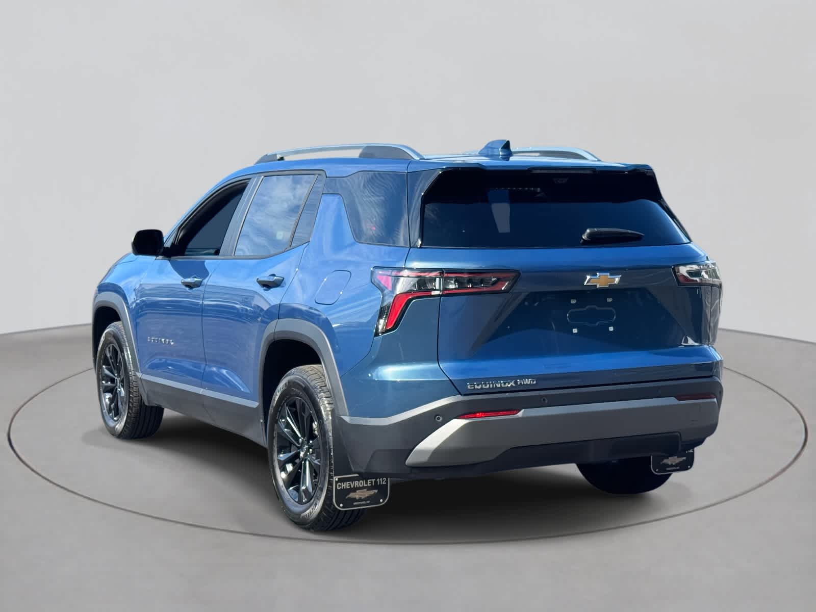 2025 Chevrolet Equinox LT photo 4