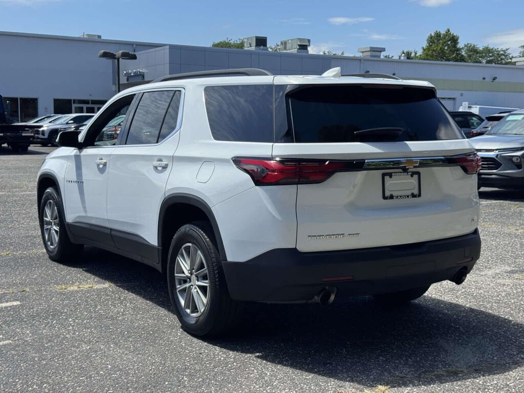 Used 2023 Chevrolet Traverse LT Cloth SUV