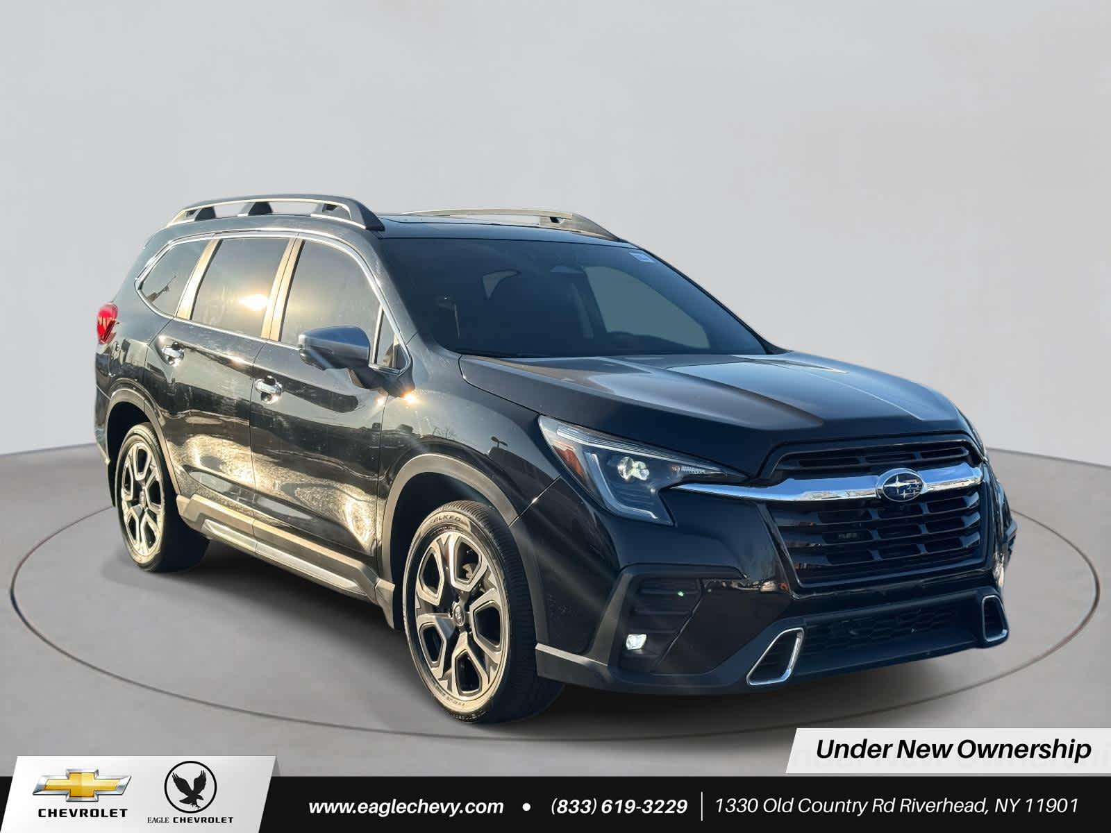 2023 Subaru Ascent Touring's photo