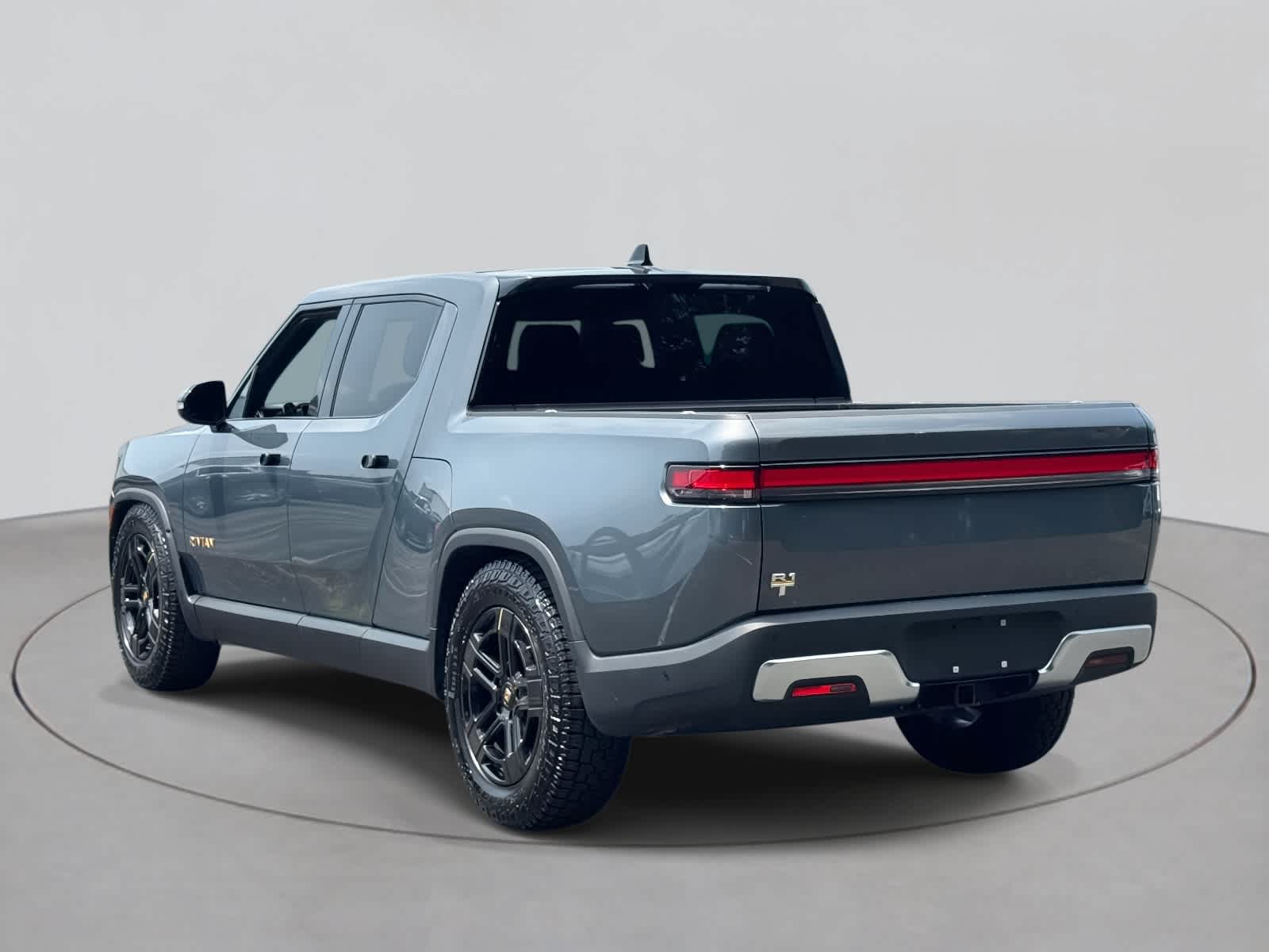 2022 Rivian R1T Adventure photo 4