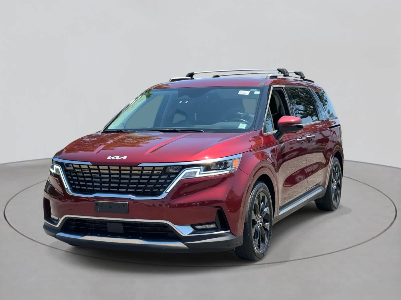 Used 2022 Kia Carnival SX with VIN KNDNE5H35N6147616 for sale in Riverhead, NY