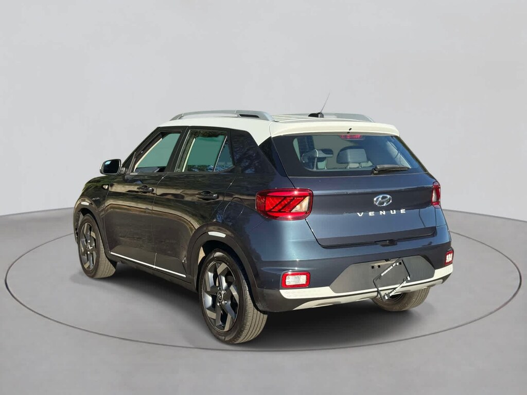 Used 2023 Hyundai Venue Limited SUV