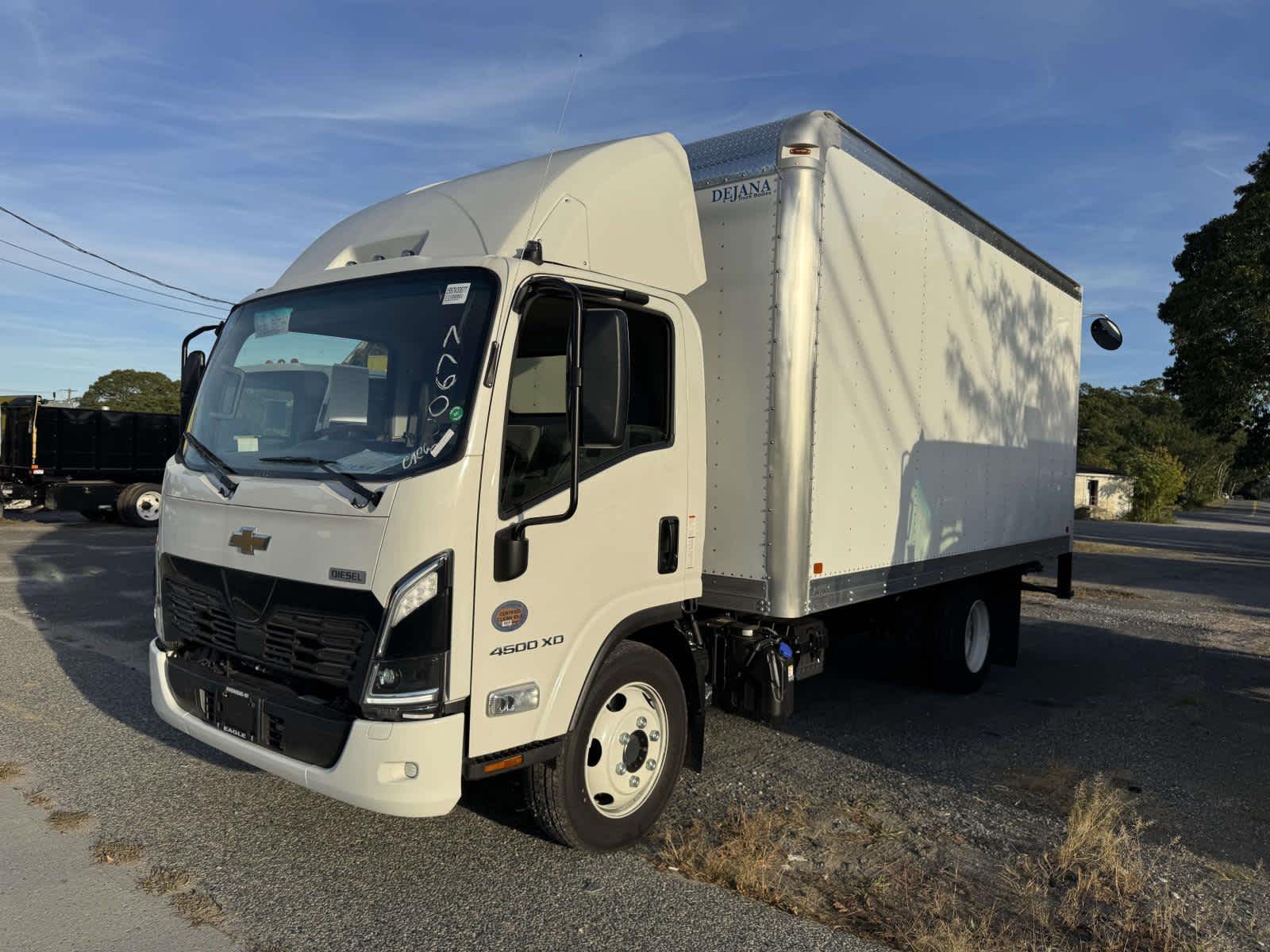 2025 Chevrolet Low Cab Forward 4500HD Diesel 109" WB Regular Cab's photo