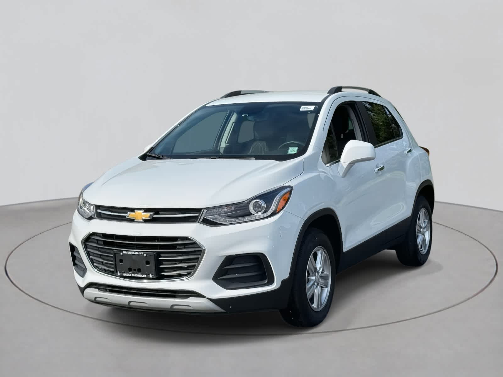 Used 2019 Chevrolet Trax LT with VIN KL7CJPSB9KB858895 for sale in Riverhead, NY