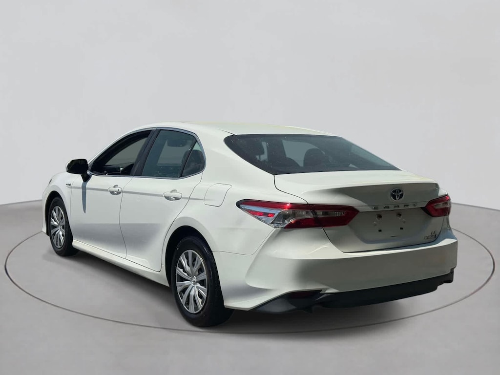 Used 2018 Toyota Camry Hybrid LE