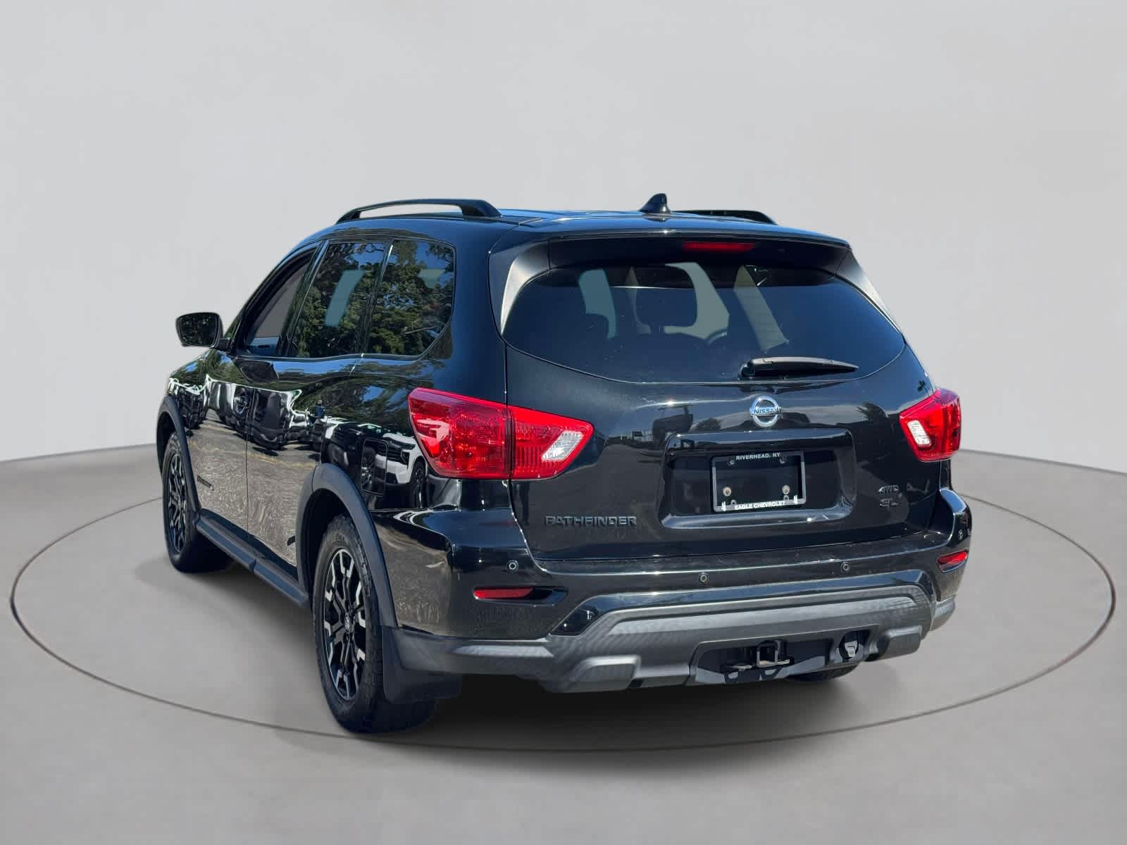 Used 2020 Nissan Pathfinder SL 4WD SUV