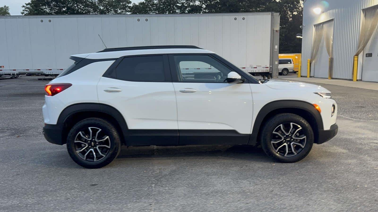 2023 Chevrolet Trailblazer ACTIV photo 3