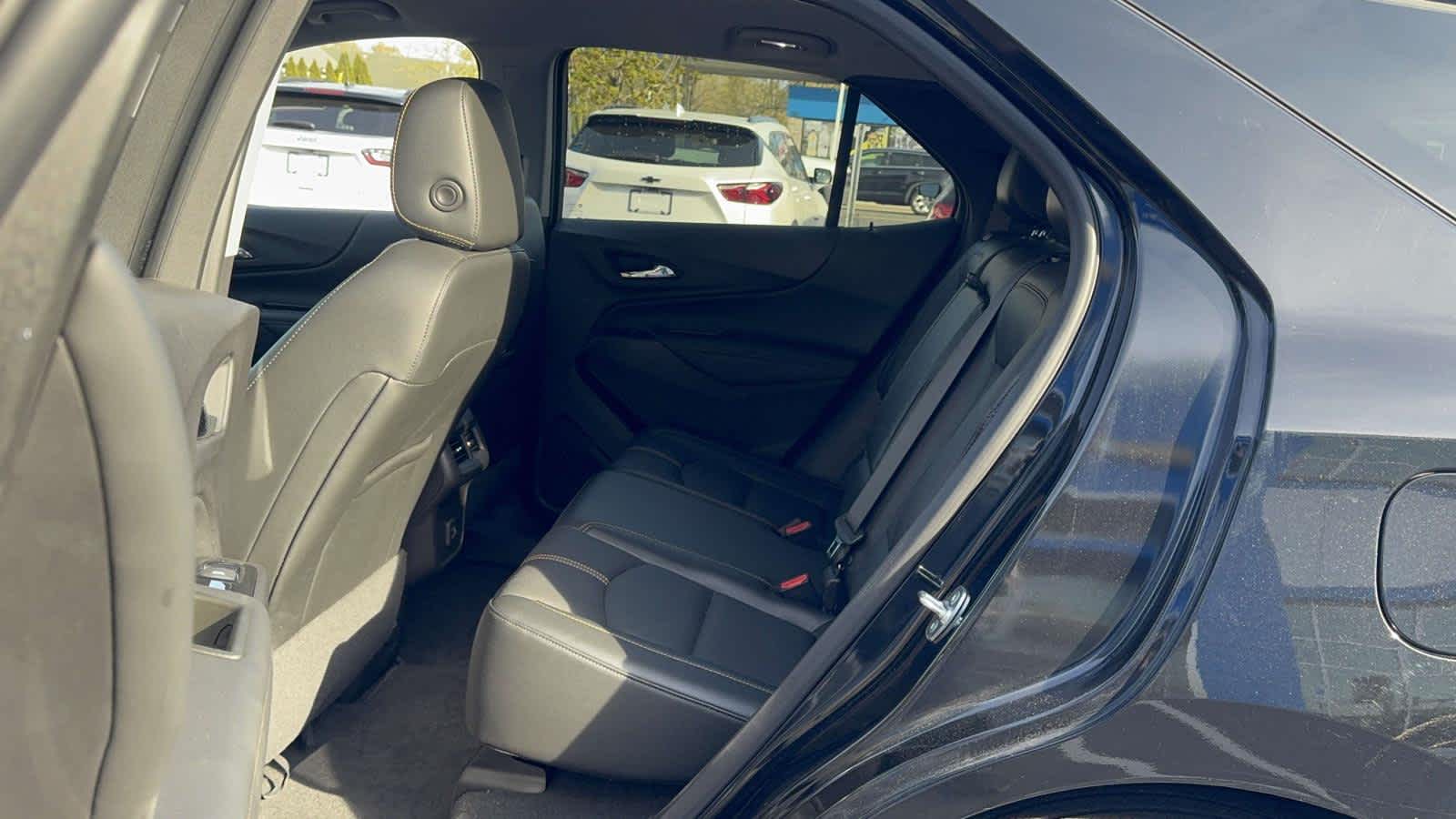 2024 Chevrolet Equinox Premier - Photo 13