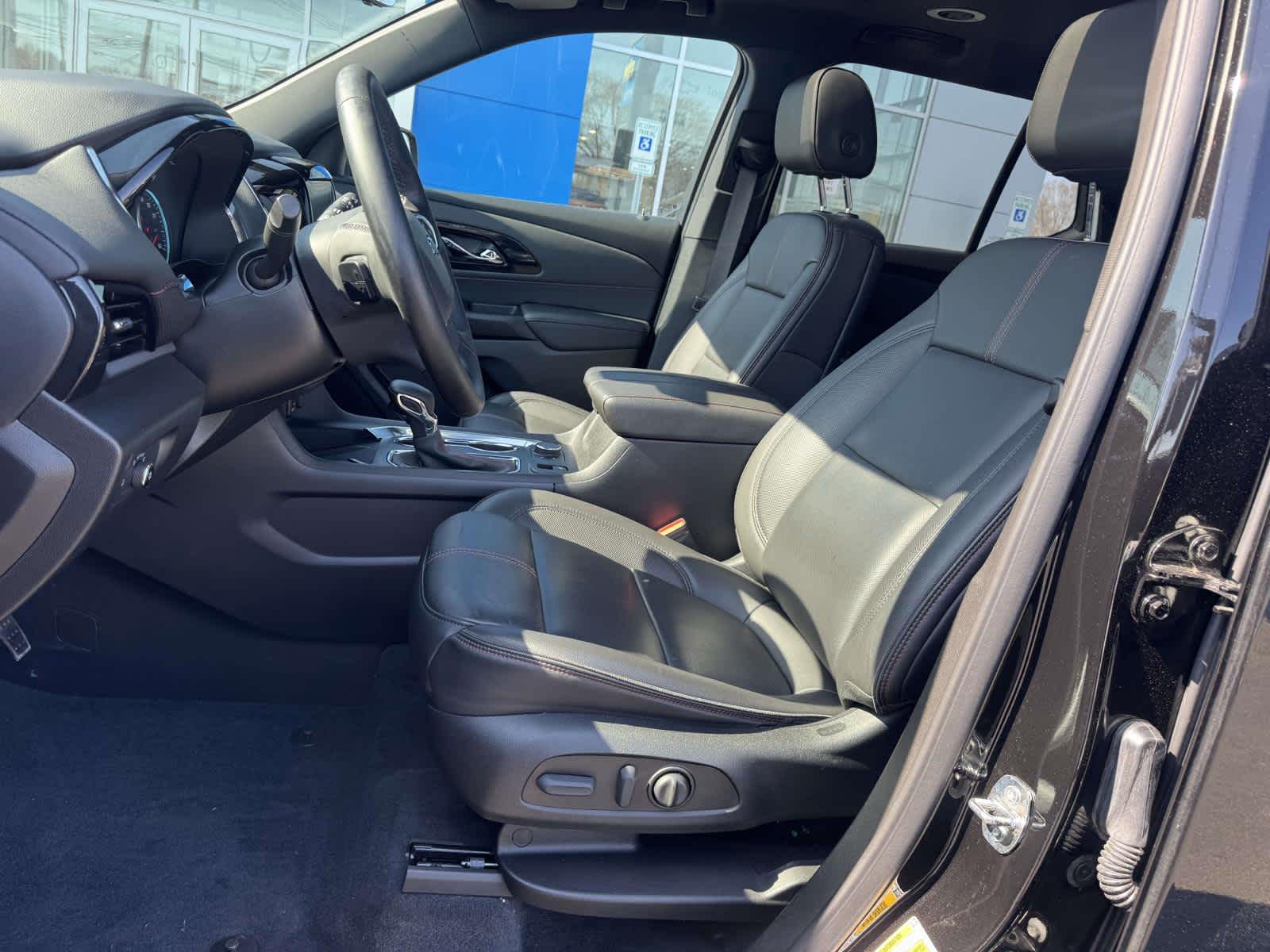 2023 Chevrolet Traverse RS - Photo 13