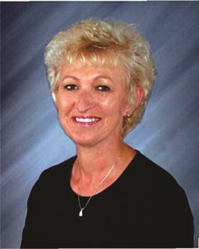 Staff member Peggy Franzen - Sales from ID_e81cf7551933