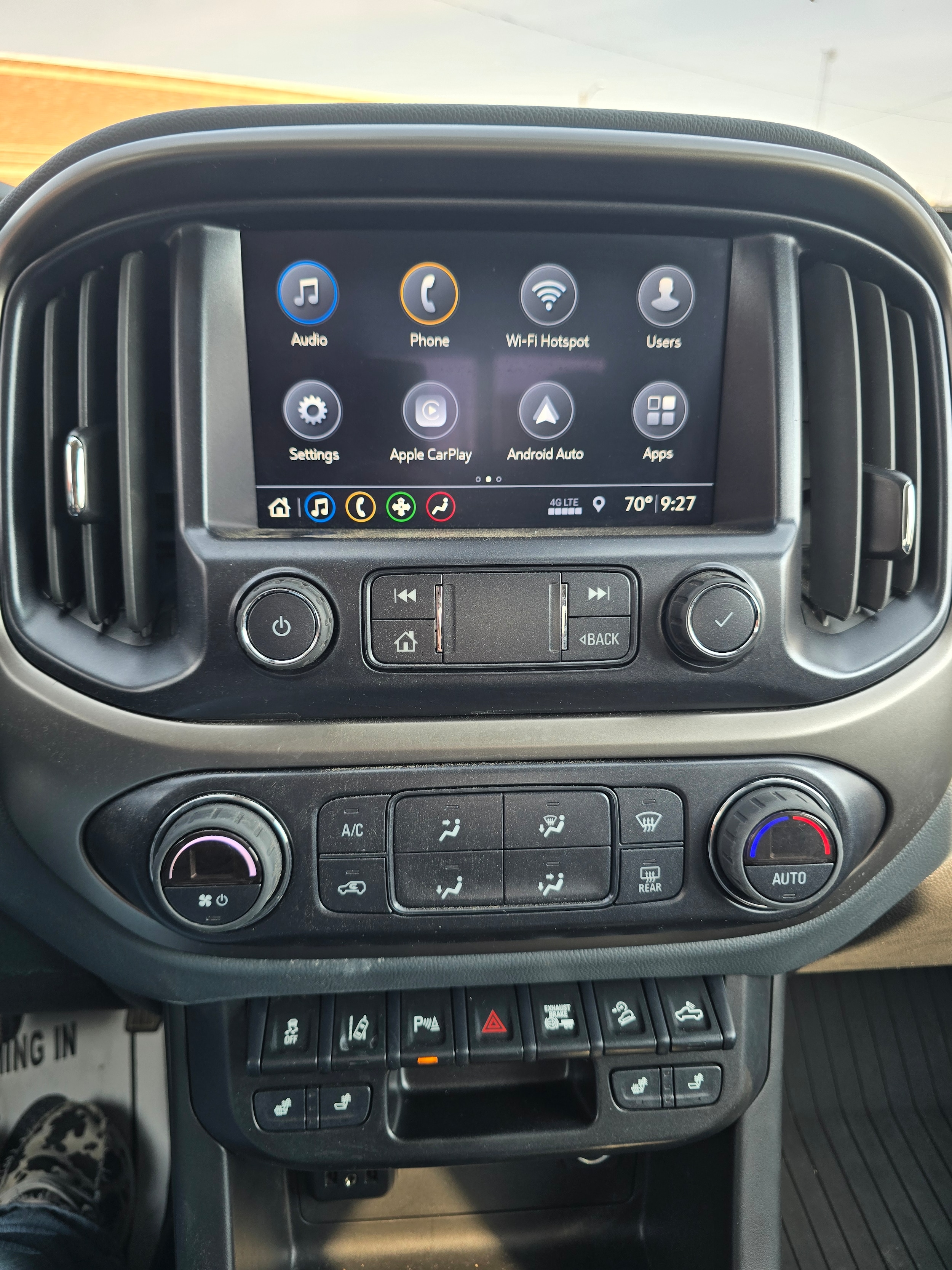 2022 Chevrolet Colorado Z71 - Photo 13