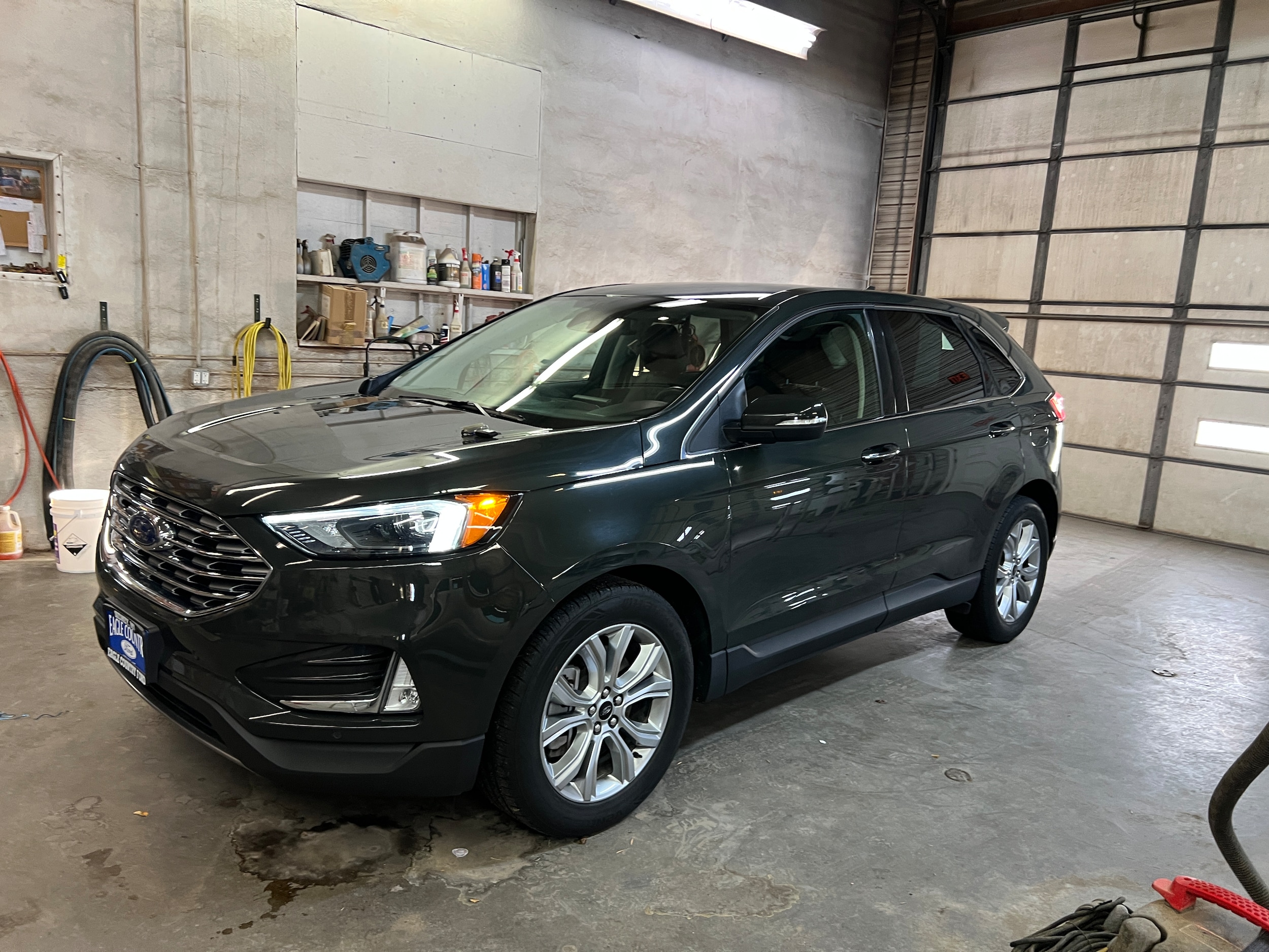 View vehicle photo 3