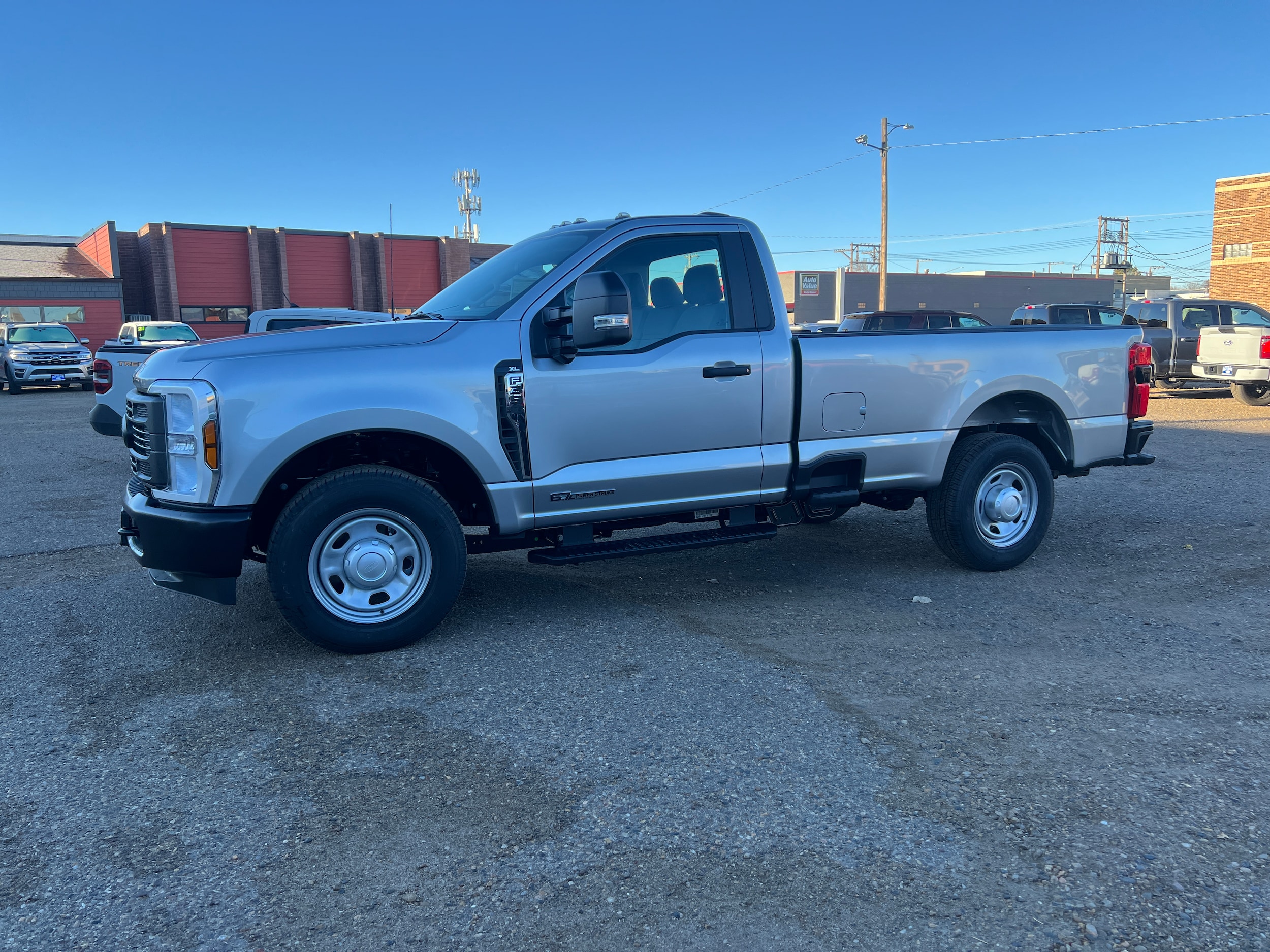 2024 Ford F-350 Super Duty XL's photo