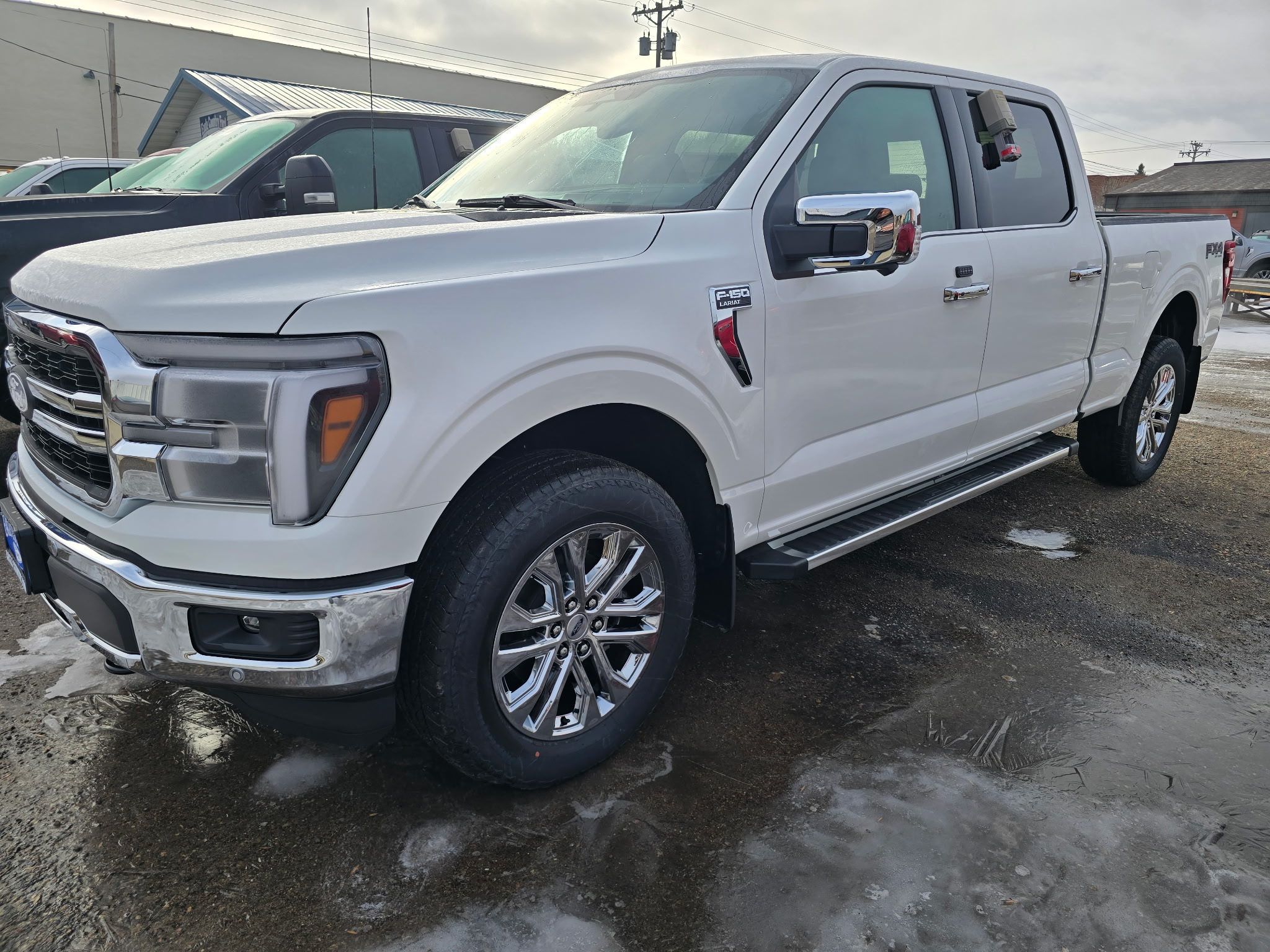 2025 Ford F-150 Lariat 4x4 SuperCrew 5-1/2 Box's photo