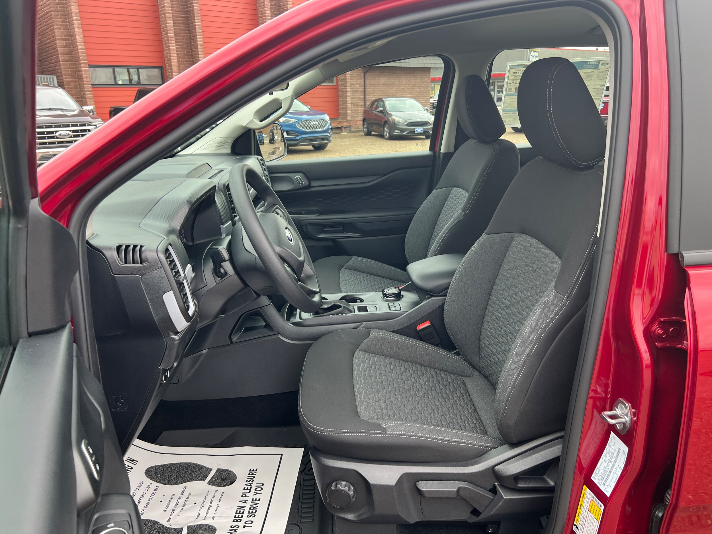 2025 Ford Ranger XL - Photo 9