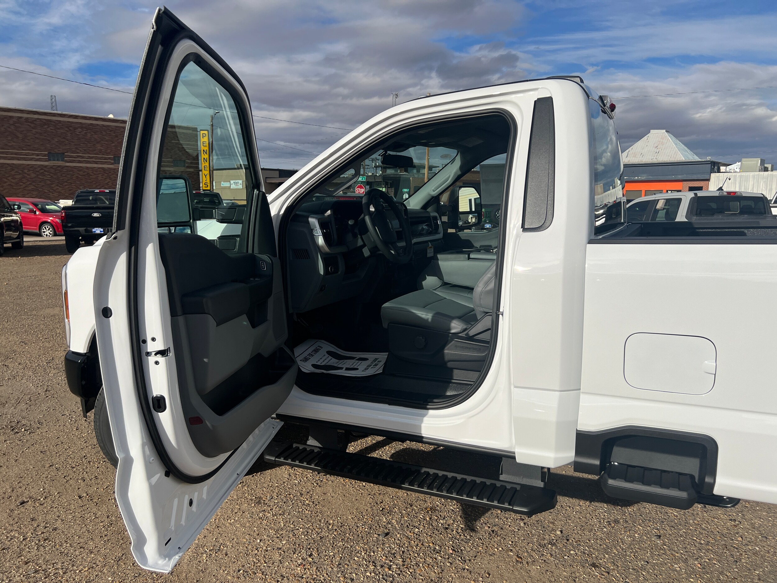 2024 Ford F-350 XL photo 2