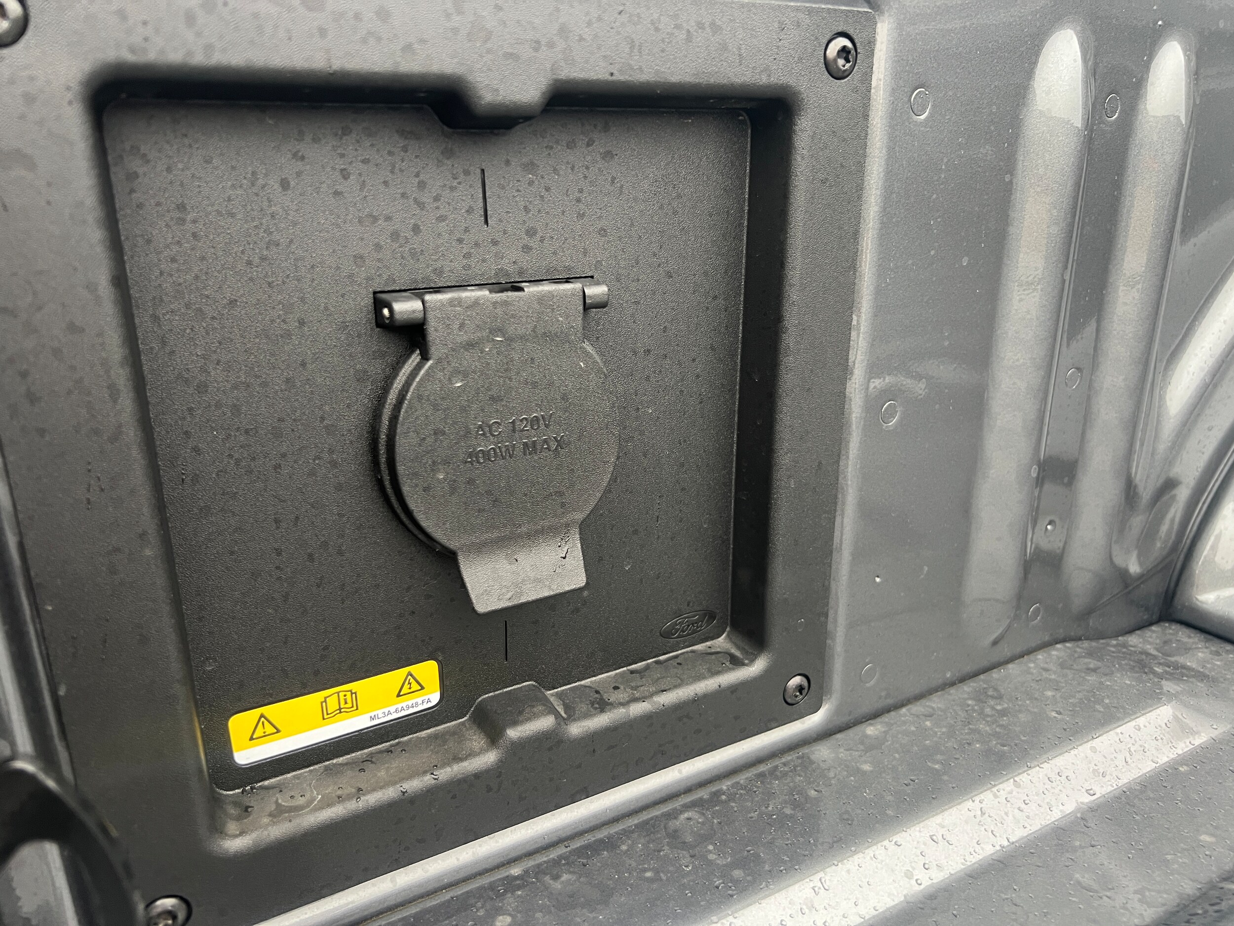 2024 Ford F-150 XLT photo 3