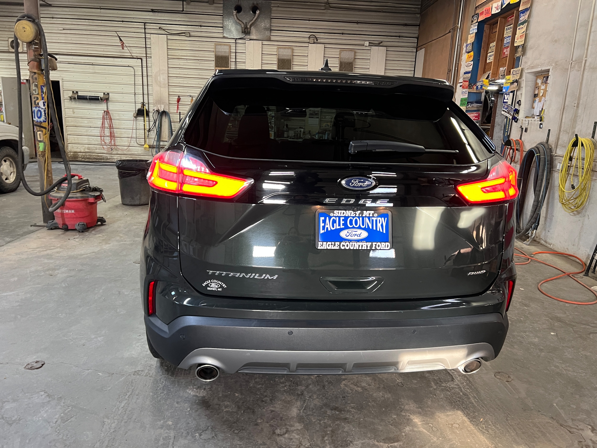 View vehicle photo 5