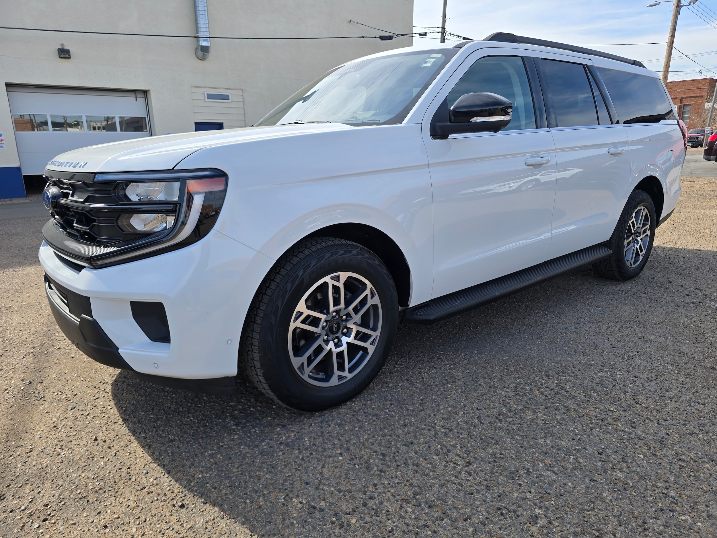 2025 Ford Expedition Active MAX 4x4's photo
