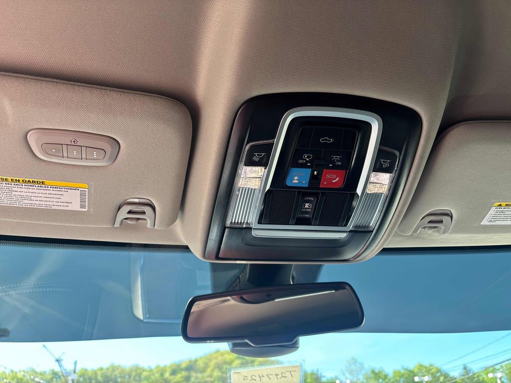 2024 RAM Ram 3500 Pickup Laramie - Photo 19