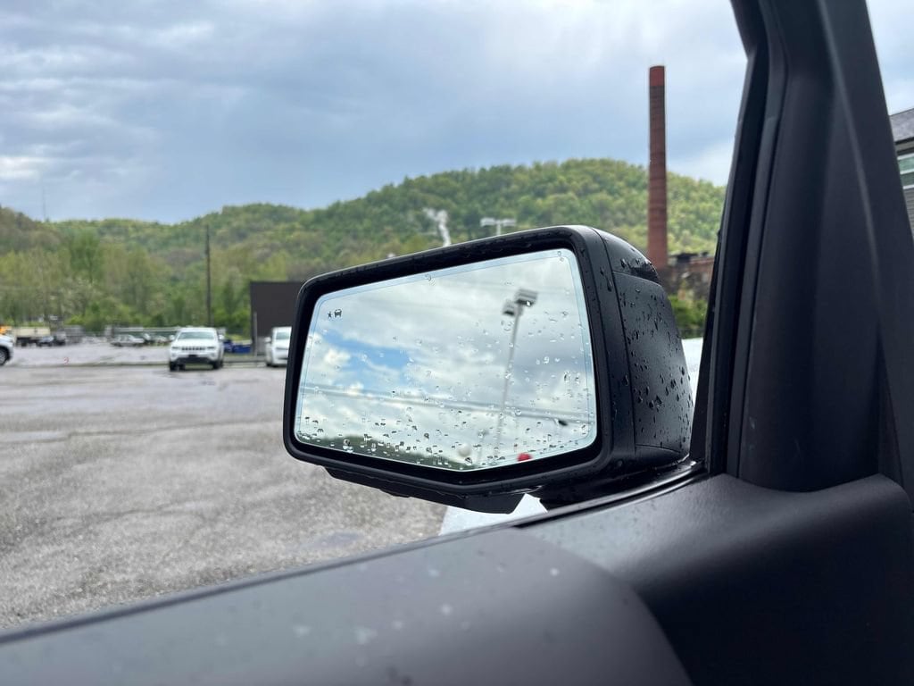 2026 GMC Sierra 1500 AT4X - Photo 11