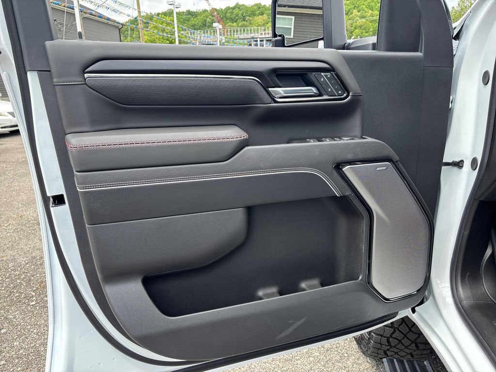 2026 GMC Sierra 2500HD AT4X - Photo 9