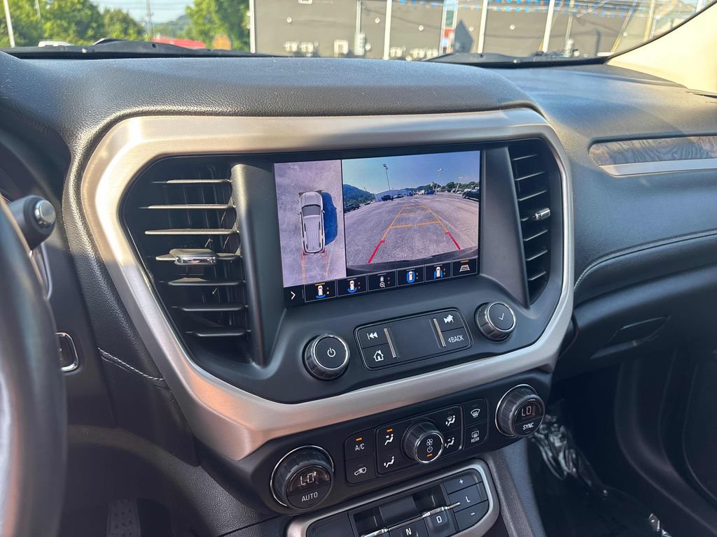 2020 GMC Acadia Denali - Photo 18