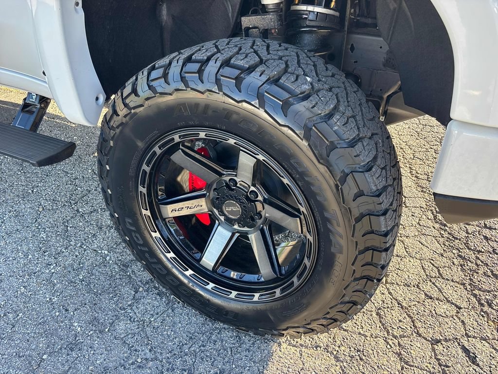 2026 GMC Sierra 1500 AT4 - Photo 38