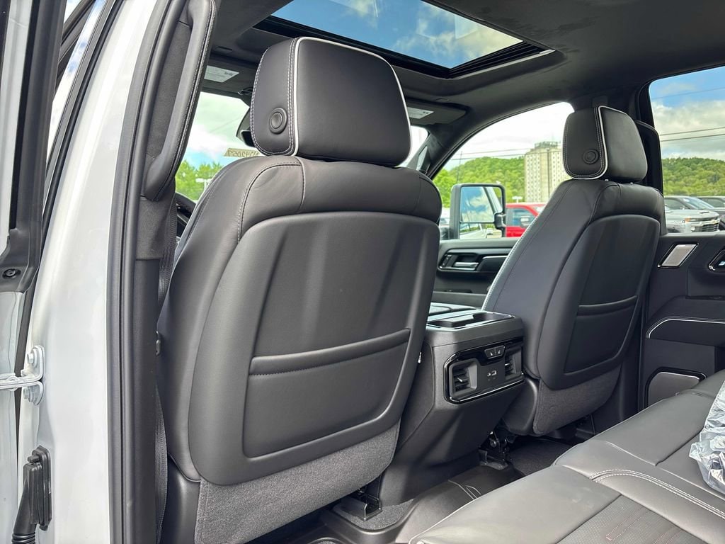 2026 GMC Sierra 2500HD AT4X - Photo 24