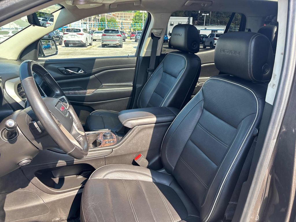 2020 GMC Acadia Denali - Photo 12