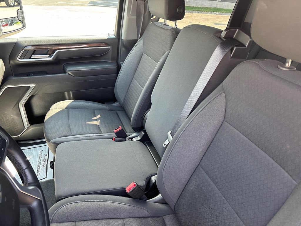 2025 Chevrolet Silverado 2500HD LT - Photo 18