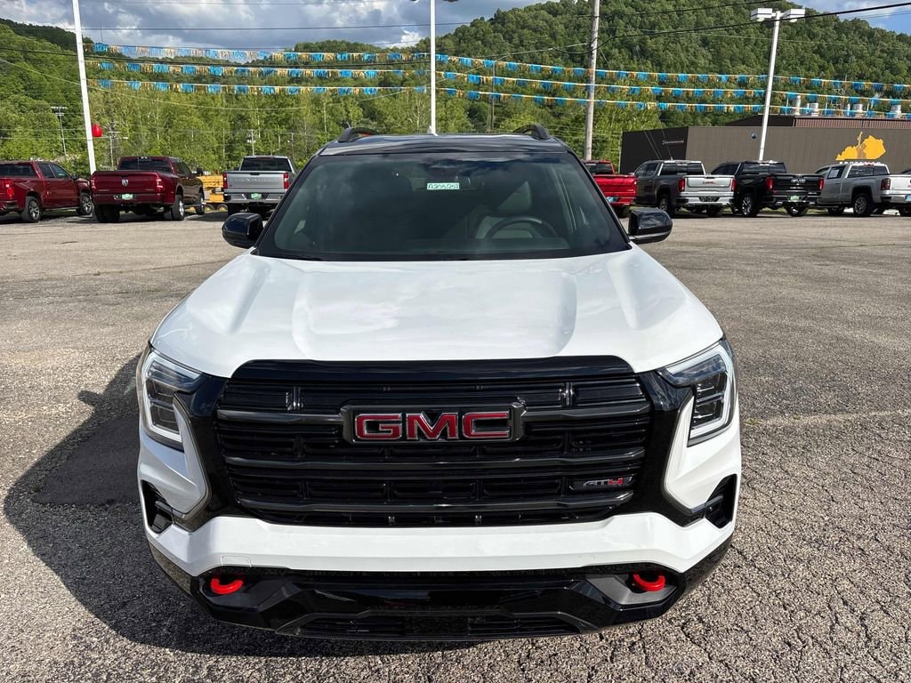 2026 GMC Terrain AT4 - Photo 8