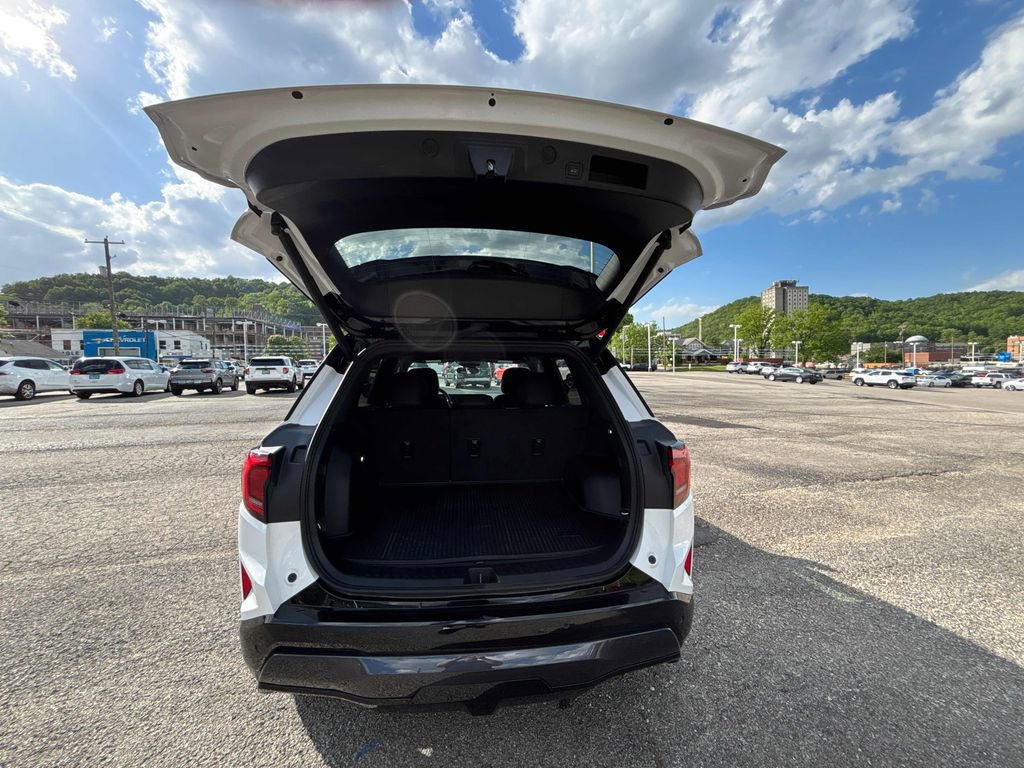 2026 GMC Terrain AT4 - Photo 31