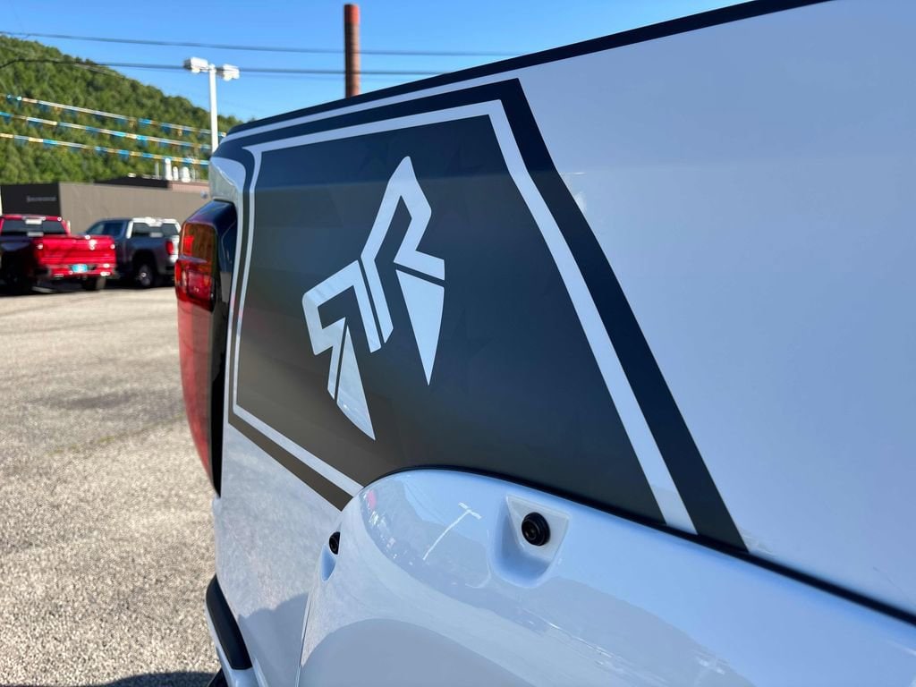 2026 GMC Sierra 1500 AT4 - Photo 44