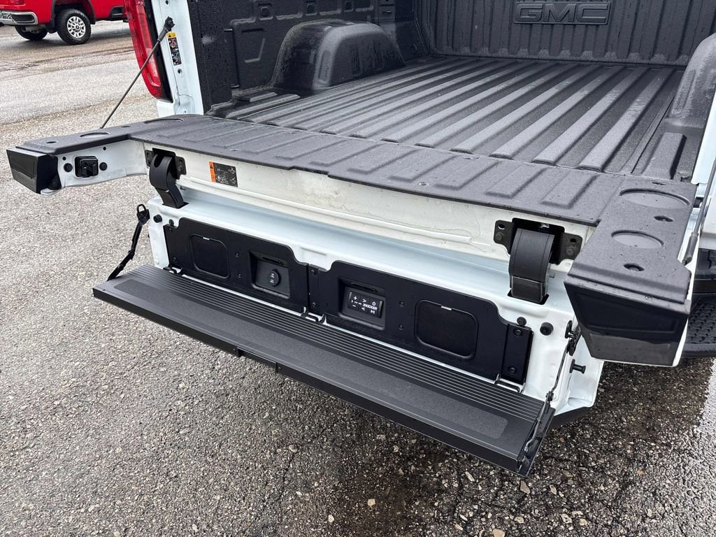 2026 GMC Sierra 1500 AT4X - Photo 28