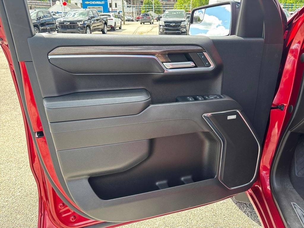 2023 Chevrolet Silverado 1500 RST - Photo 9