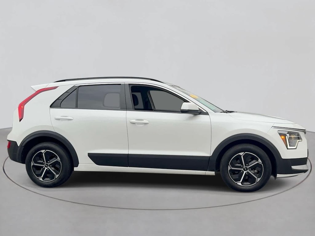 Certified 2023 Kia Niro LX SUV