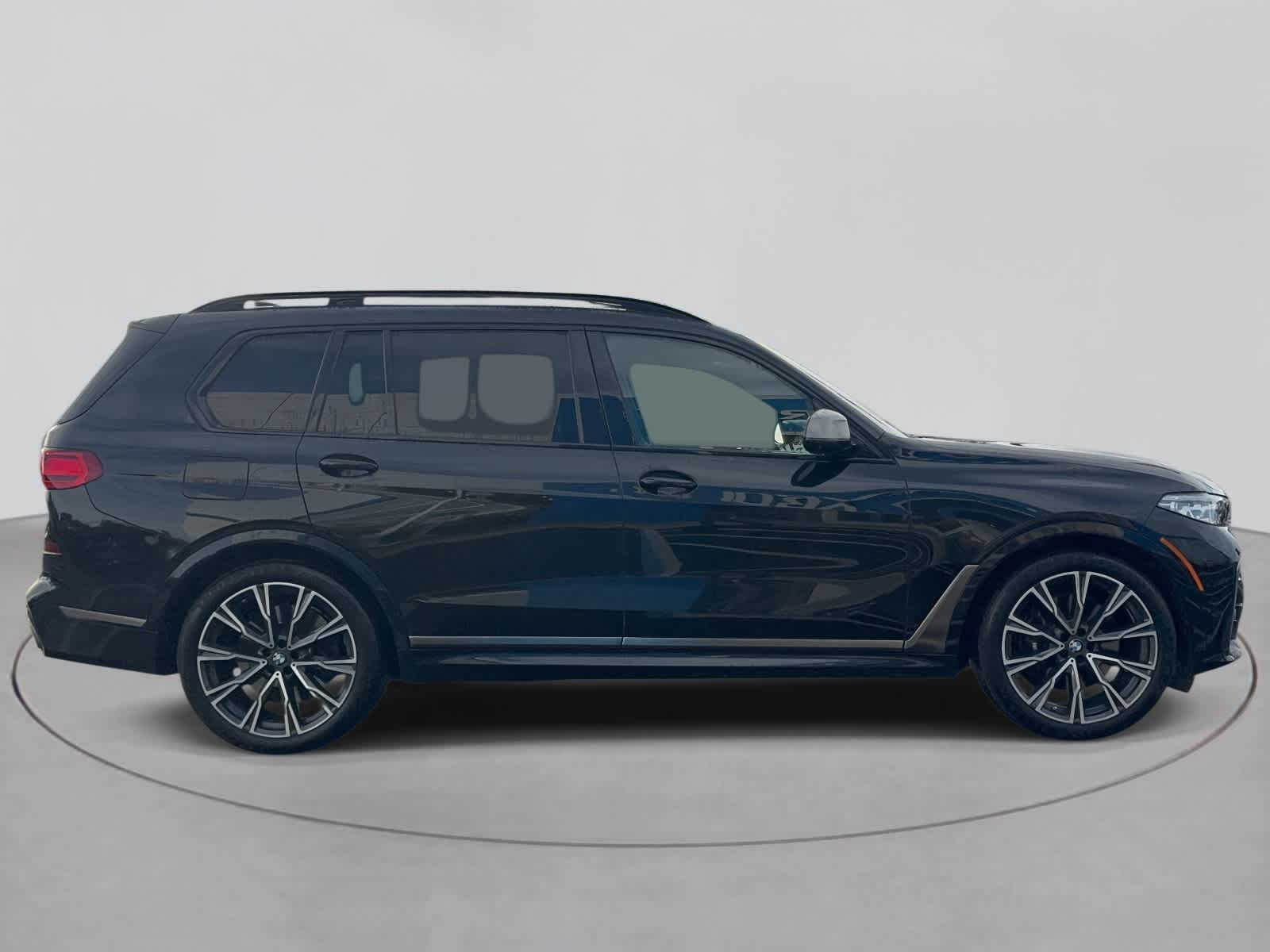 2022 Bmw X7 M50i photo 2