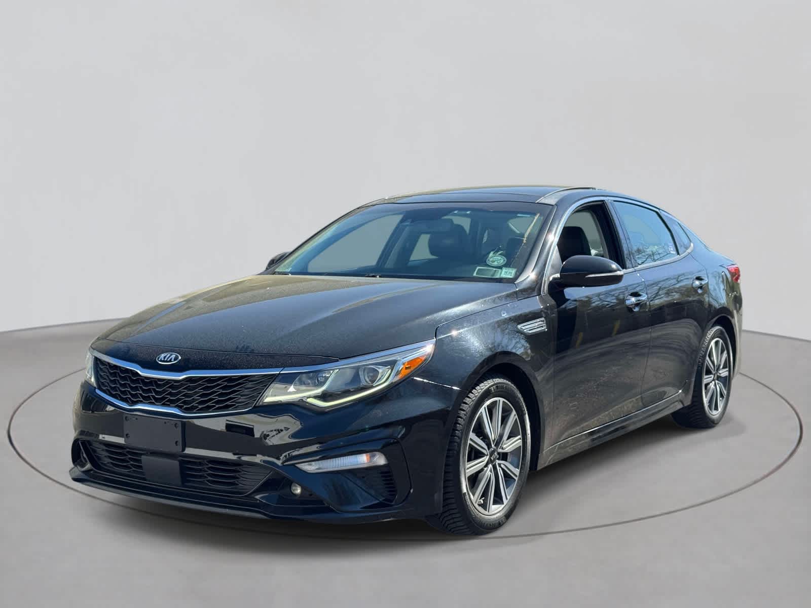 Used 2020 Kia Optima EX with VIN 5XXGU4L17LG396784 for sale in Riverhead, NY