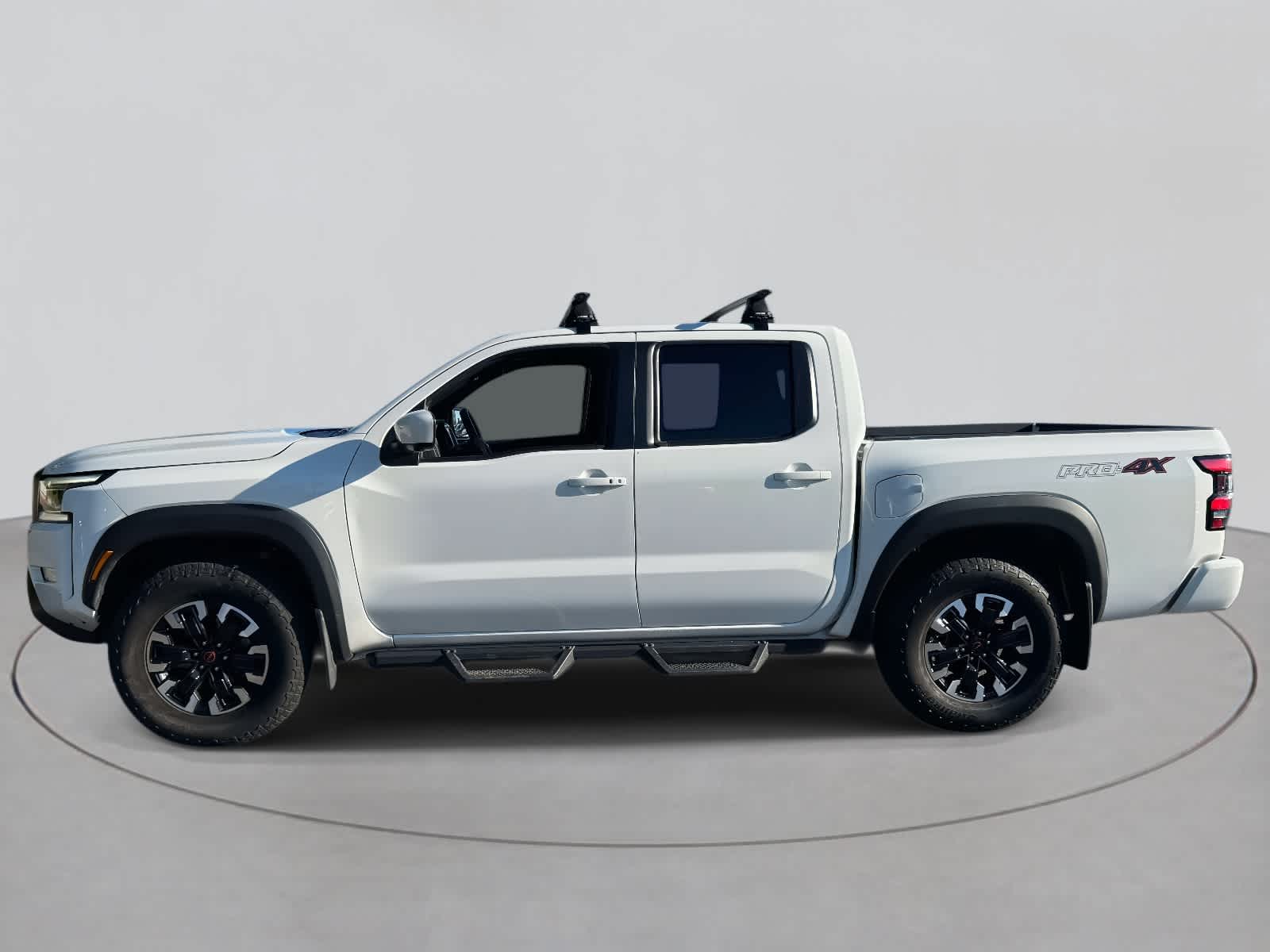 2023 Nissan Frontier PRO-4X photo 2